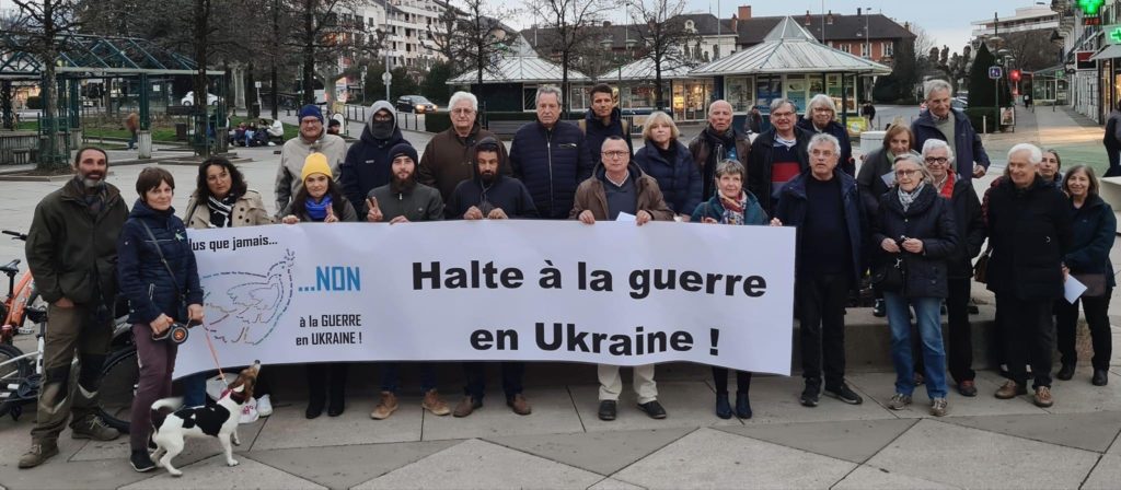marche ukraine a chier par terre